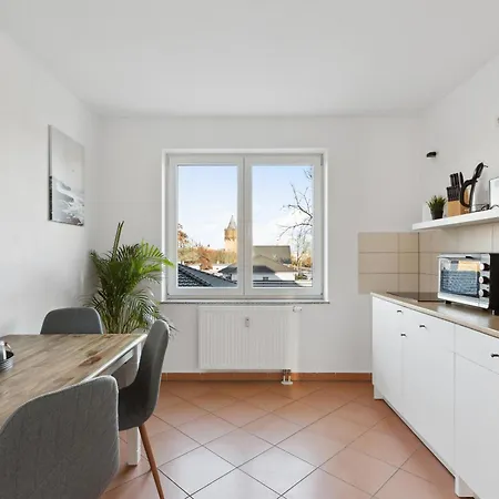 Larooms Merseburg - Apartment Np21 - 2 Zimmer - 4 Betten - Waschmaschine - Parkplatz - Balkon Lejlighed Merseburg